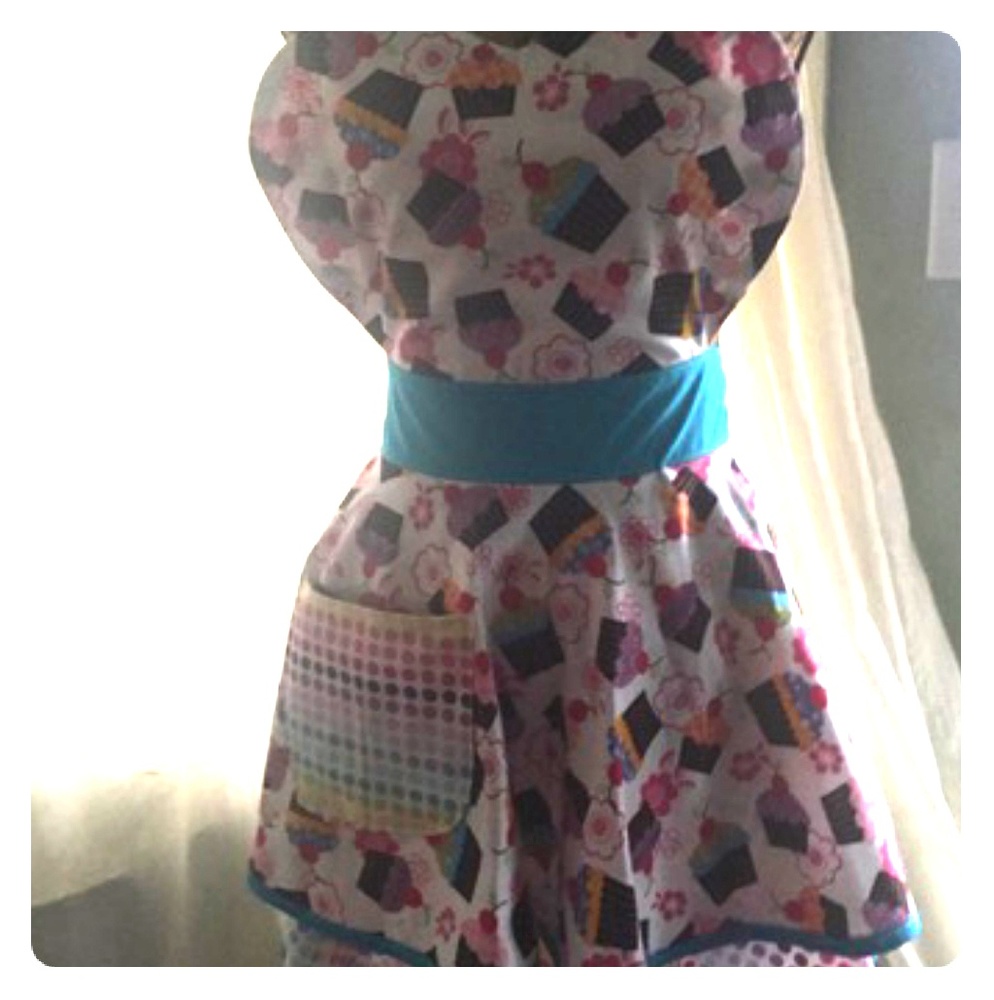 Cupcake apron hand made